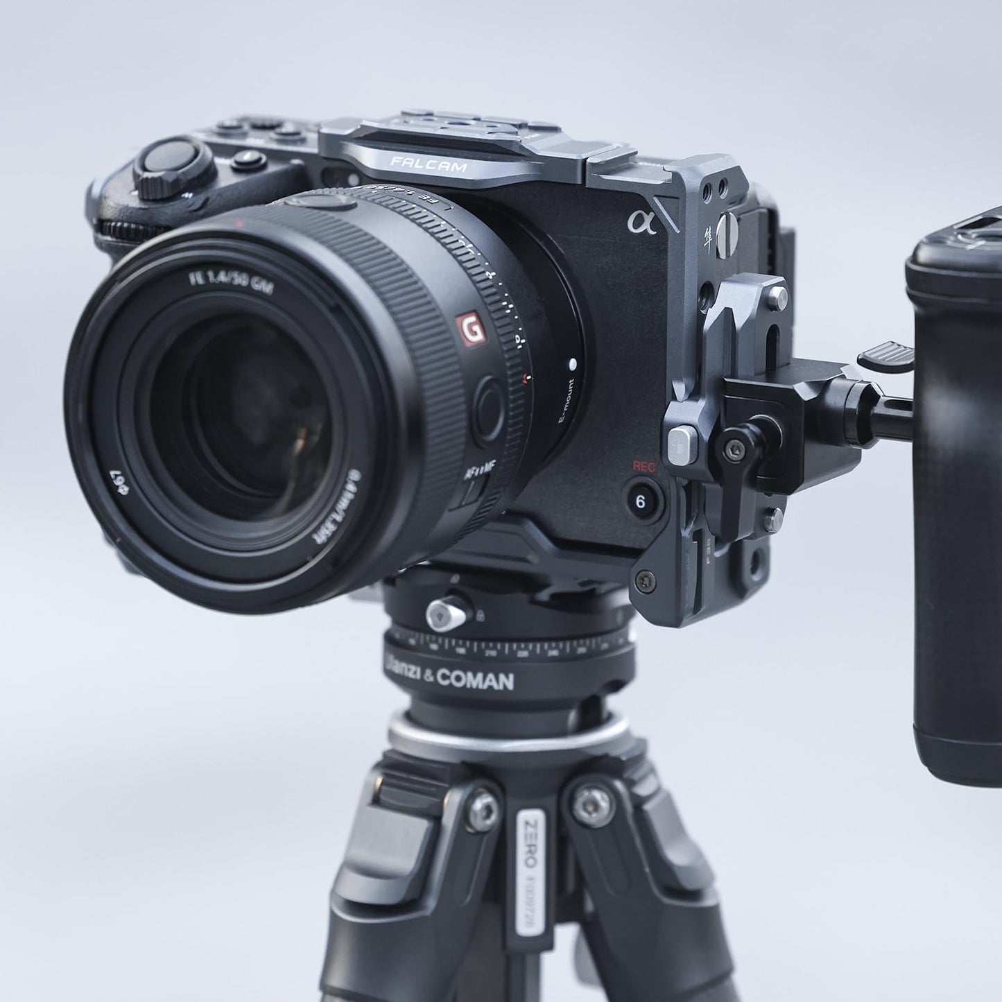 FALCAM F22 to NATO Rail Adapter-F22A3807